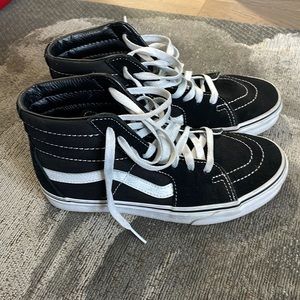 Black high top vans